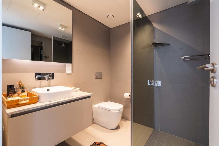 To Let 3 Bedroom Property for Rent in Sea Point Western Cape